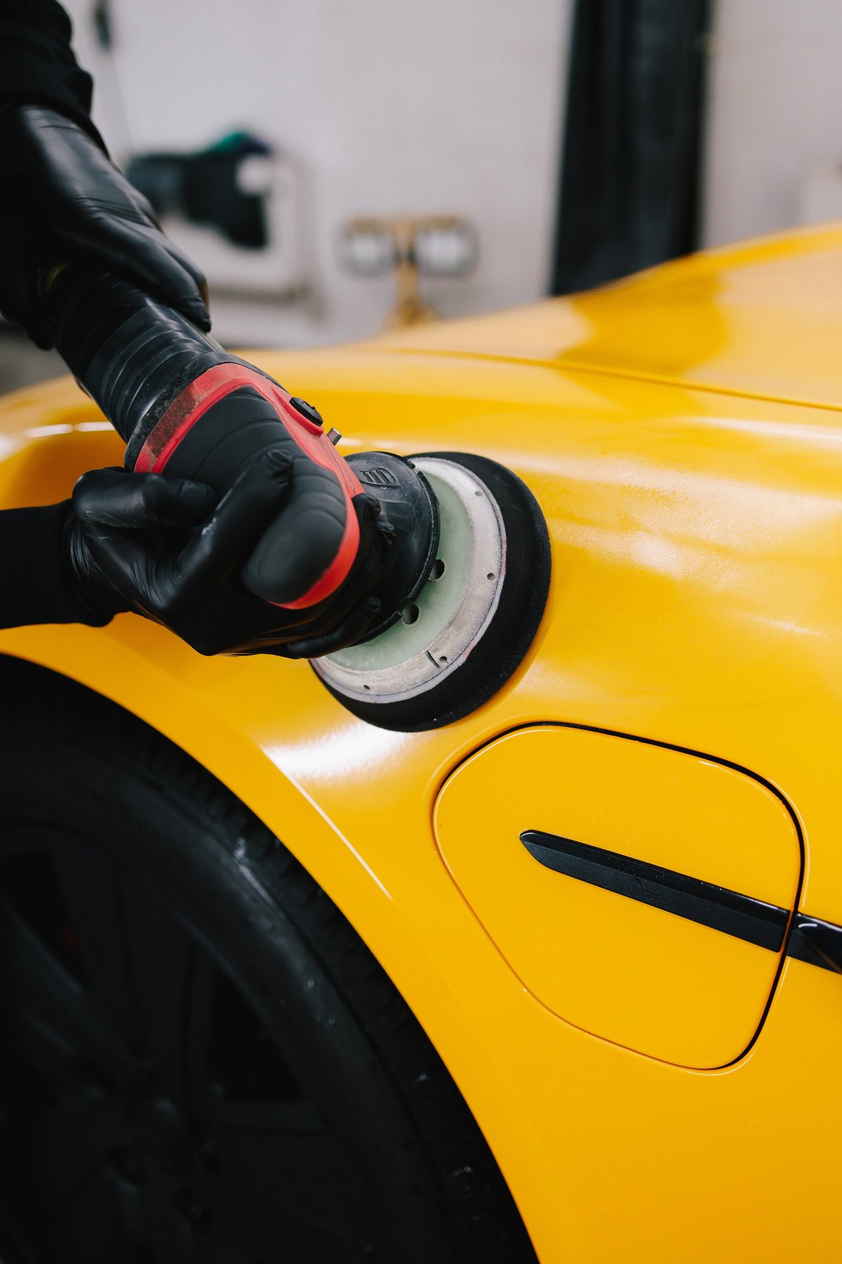 Detailing work on a vehicle